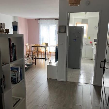 Les Jardins De Magny. Appartement Buitenkant foto